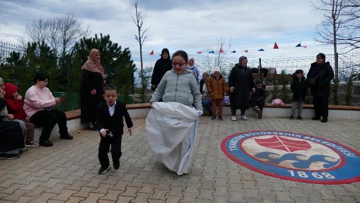 1d239c2a-1ca3-4a10-9d9f-373d23d44151