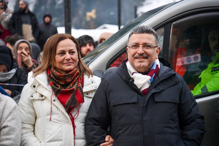 7b7b4aa4-d37b-4f9d-9015-d895bfba5661