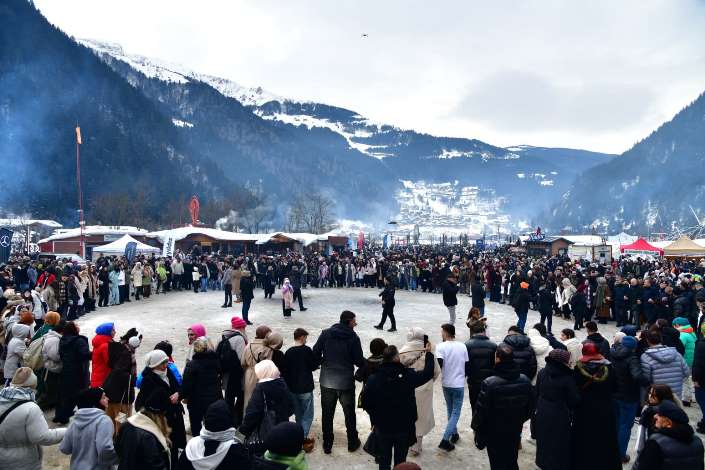 8ce176fc-9d86-4564-97f8-00a1f8ebe404