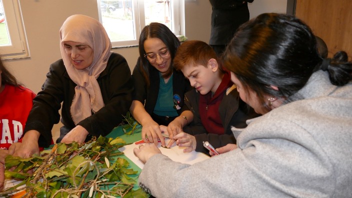 b7de01f0-c165-4583-a3ac-84b813e42bf8