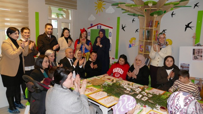 c184ea37-9078-4197-8170-9ad93f13a35e