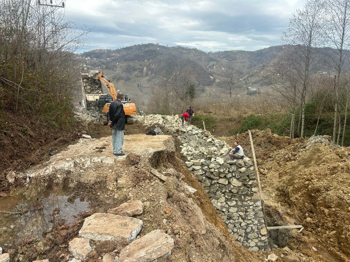 c4e280dc-32f3-41e9-97be-531fe68b5bcc