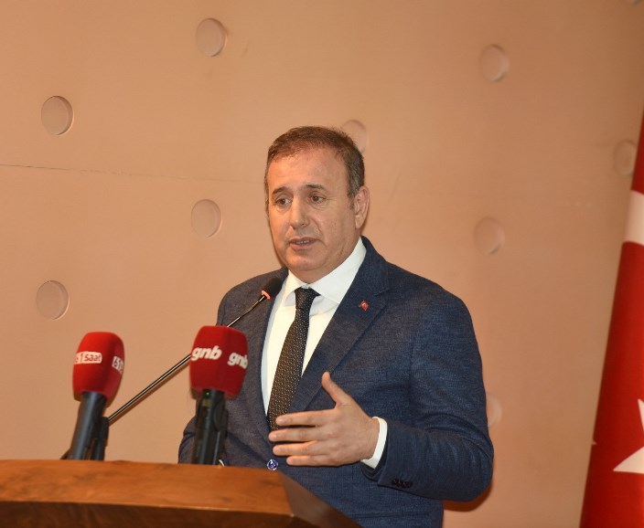 c8772a8c-a4d5-48ce-98b5-407e104b16ff