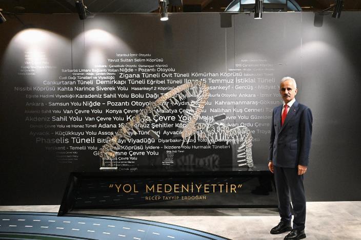 c996820e-55ac-40fa-898e-b79d870ba354