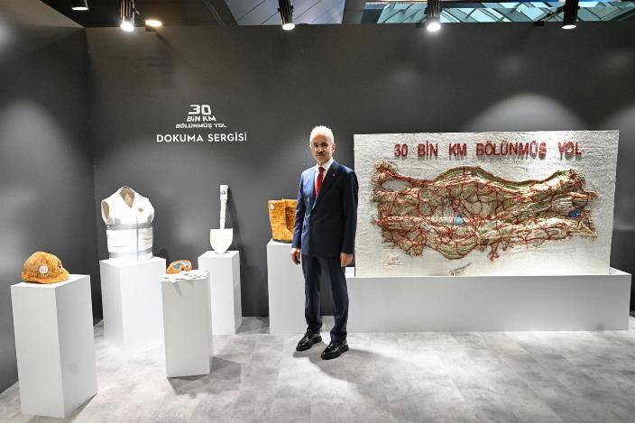 ce313519-c079-4db9-a454-651e7f172497