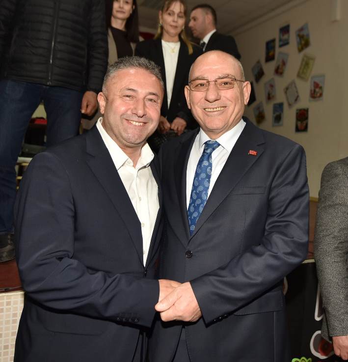 1bf98e3b-e7ce-409a-abfd-89f76cf3a44d