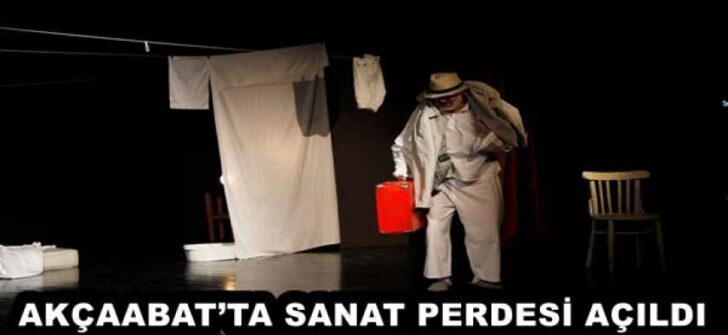 AKÇAABAT’TA SANAT PERDESİ AÇILDI