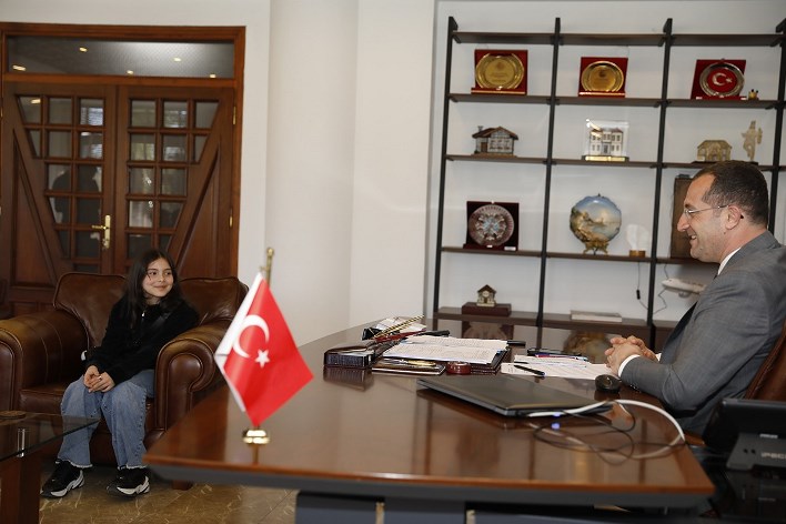 8b63bac0-8cd4-4170-be45-805ef86677f6