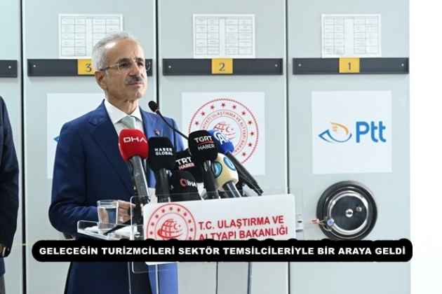 GELECEĞİN TURİZMCİLERİ SEKTÖR TEMSİLCİLERİYLE BİR ARAYA GELDİ