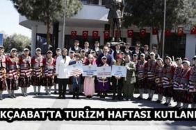 akcaabatta_turizm_haftasi_kutlandi_h58130_ed208