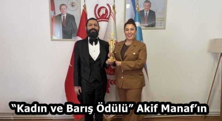 kadin_ve_baris_odulu_akif_manafin_h58376_35b90