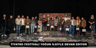 tiyatro_festivali_yogun_ilgiyle_devam_ediyor_h58053_7de0a