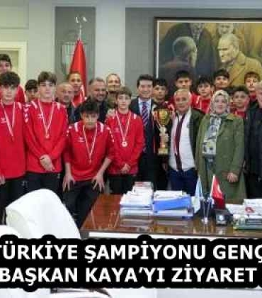 turkiye_sampiyonu_gencler_baskan_kayayi_ziyaret_etti_h58315_876b0